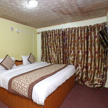 Oyo 18416 Hotel Park Palace Pahalgam Exterior photo
