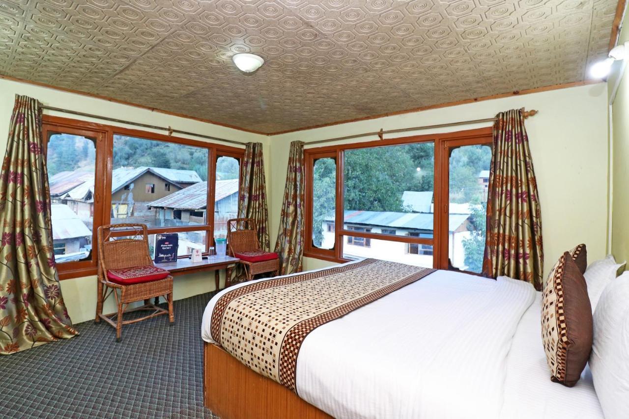 Oyo 18416 Hotel Park Palace Pahalgam Exterior photo