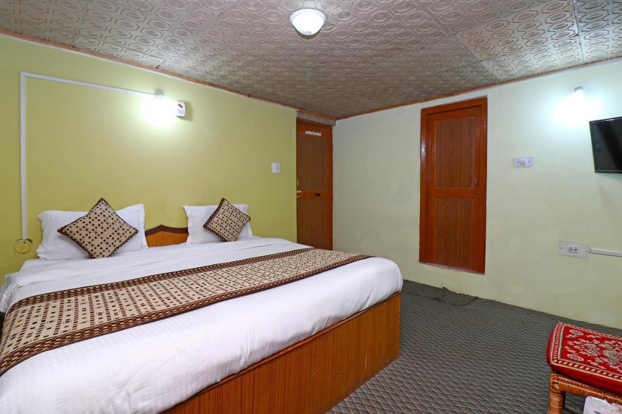 Oyo 18416 Hotel Park Palace Pahalgam Exterior photo