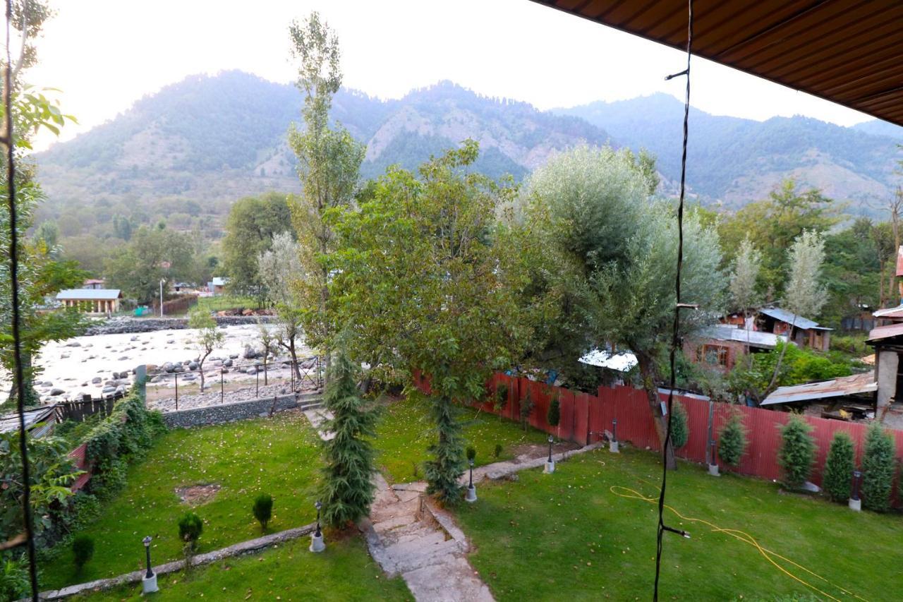 Oyo 18416 Hotel Park Palace Pahalgam Exterior photo